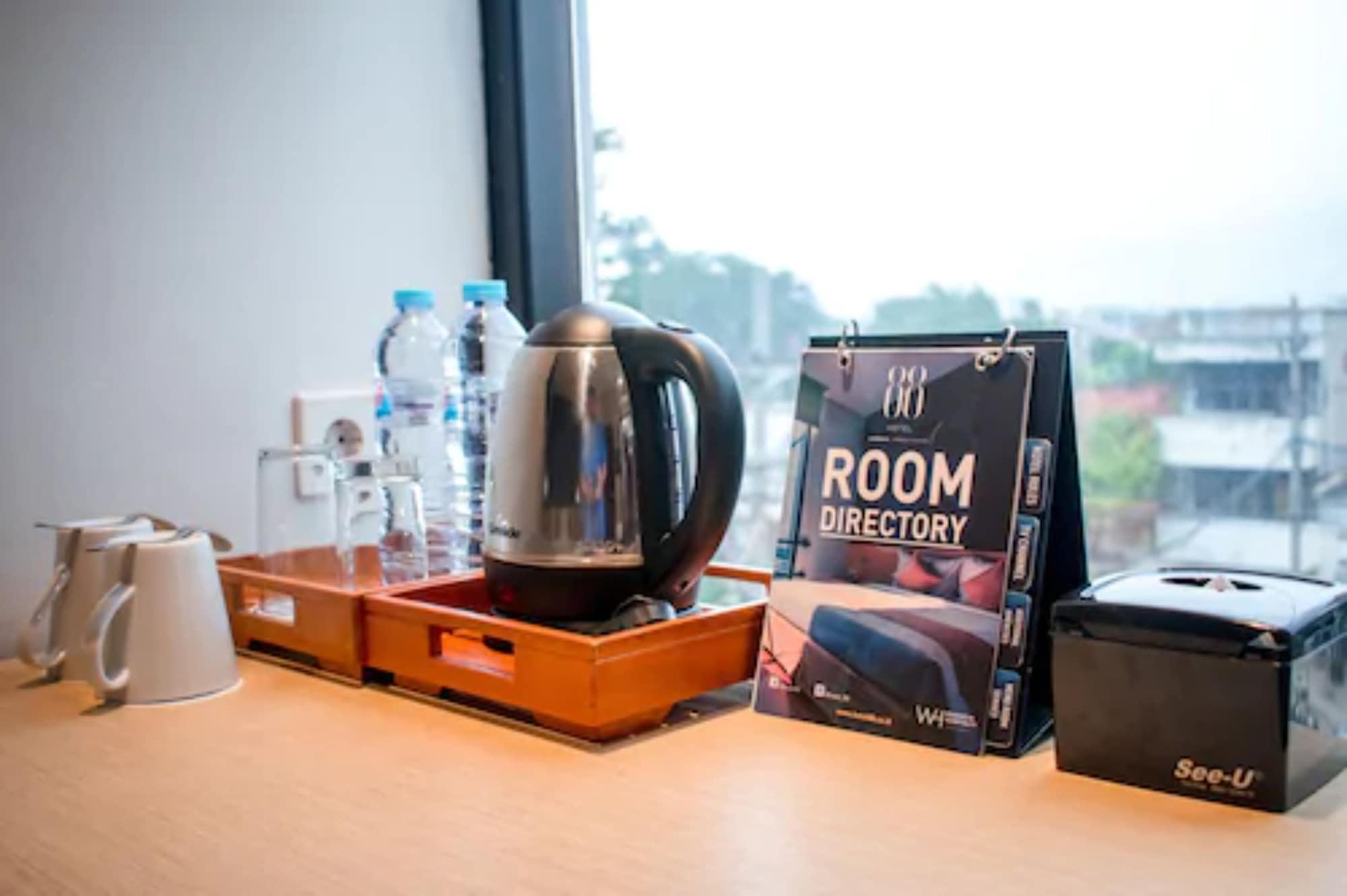 Hotel 88 Embong Malang Tunjungan Surabaya By Wh - Breakfast With The Best View On The Highest Floor And Strategic Location In The City Center מראה חיצוני תמונה