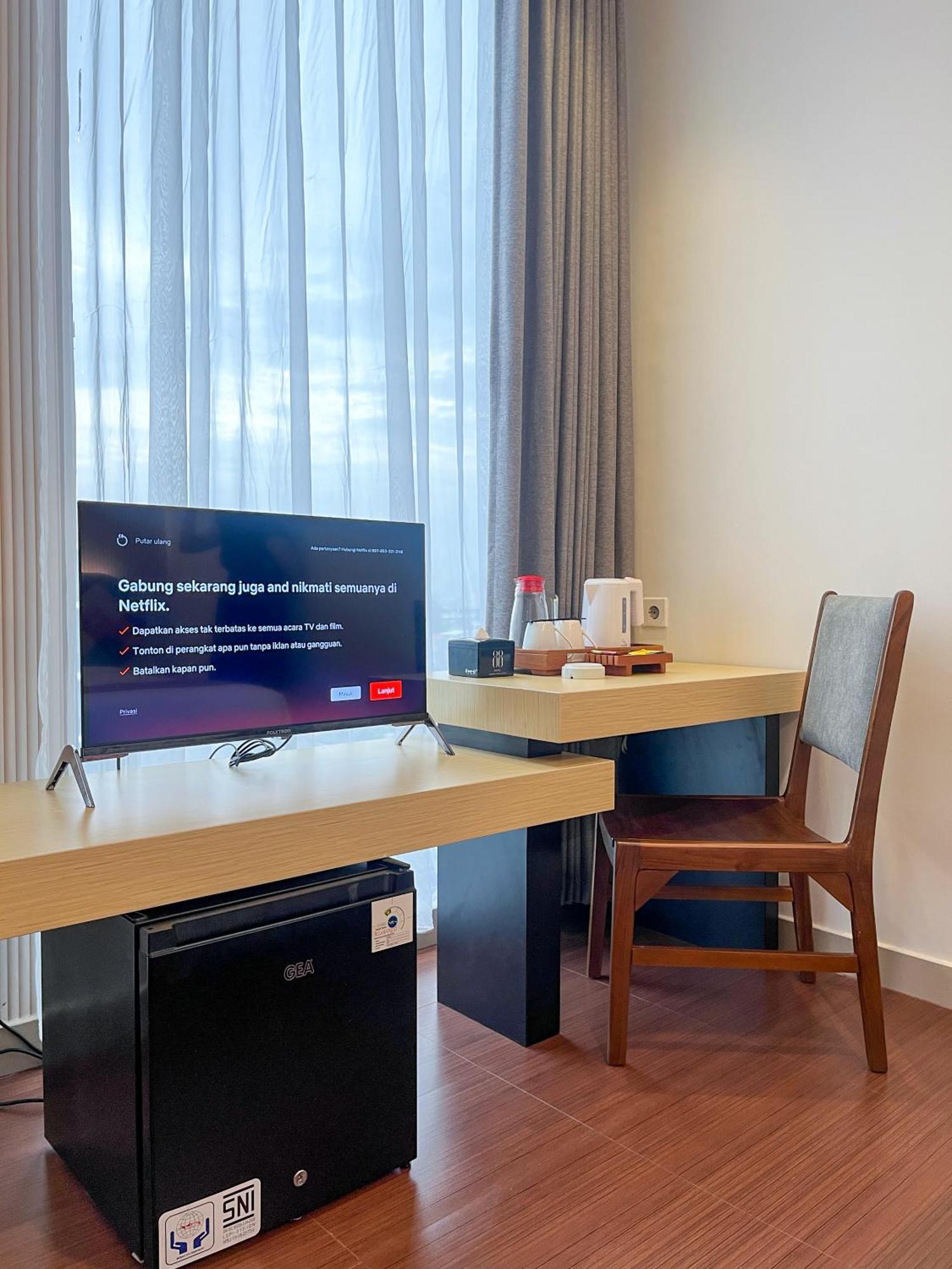 Hotel 88 Embong Malang Tunjungan Surabaya By Wh - Breakfast With The Best View On The Highest Floor And Strategic Location In The City Center מראה חיצוני תמונה
